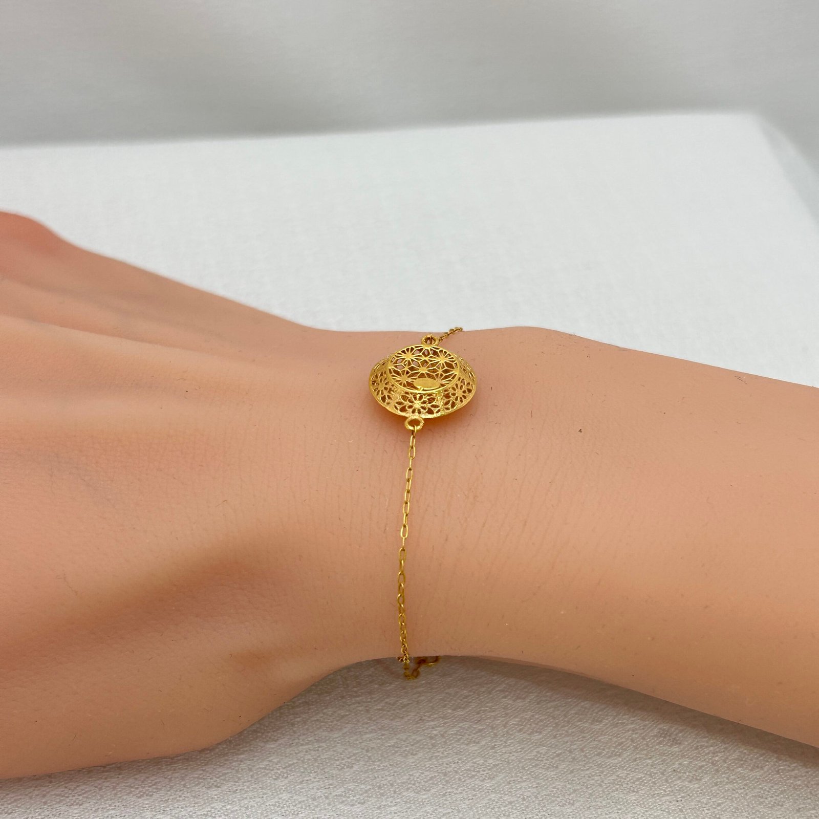 IMG_2483 سوار ذهب عيار 18 بنقشة زهرية مشبكة بتصميم إيطالي من جولدانا