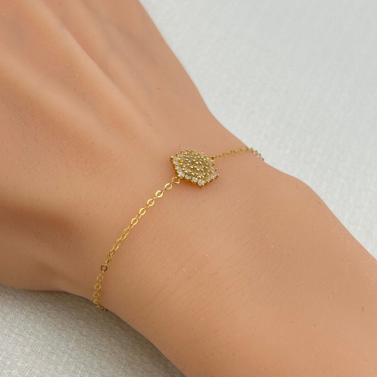 IMG_2928 سوار ذهب عيار 18 نجمة مرصعة زركون تصميم الماس من جولدانا