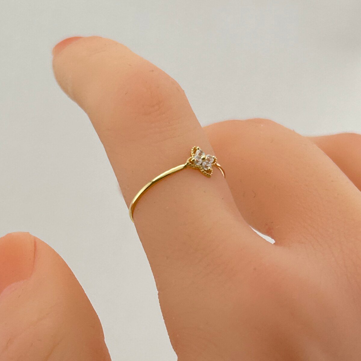 IMG_3097 خاتم ذهب عيار 18 بتصميم وردة ثلاثية من جولدانا