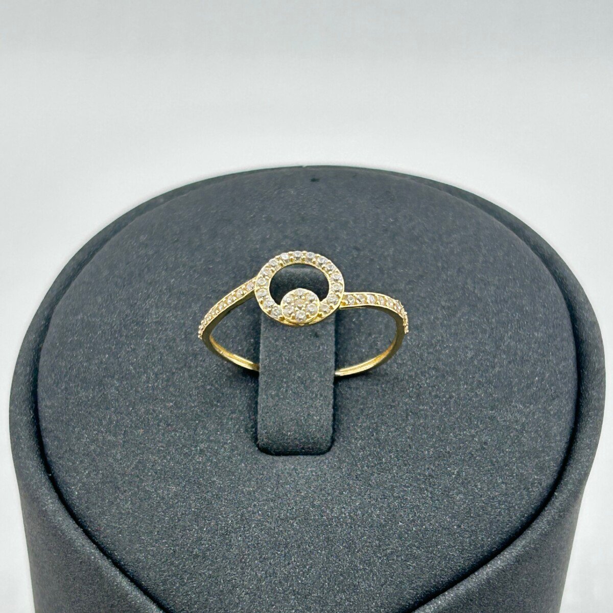 خاتم ذهب عيار 18 بتصميم عصري ثلاثي الأبعاد من جولدانا